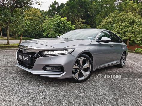 Honda Accord 10th Gen - Details Of 64 Images And 10 Videos