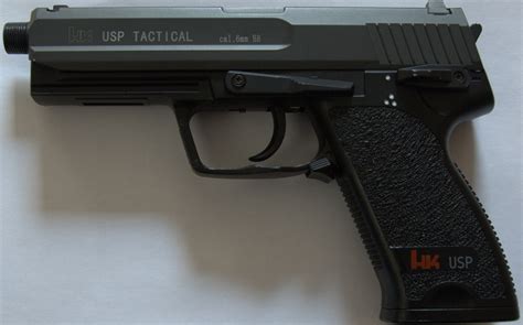 File:Softairwaffe H&K USP Tactical.JPG - Wikimedia Commons
