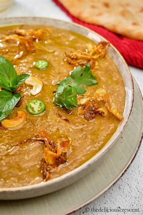 Hyderabadi Haleem Recipe - The Delicious Crescent