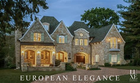 English Manor House Design - Luxe Homes Design Build - Birmingham, Michigan