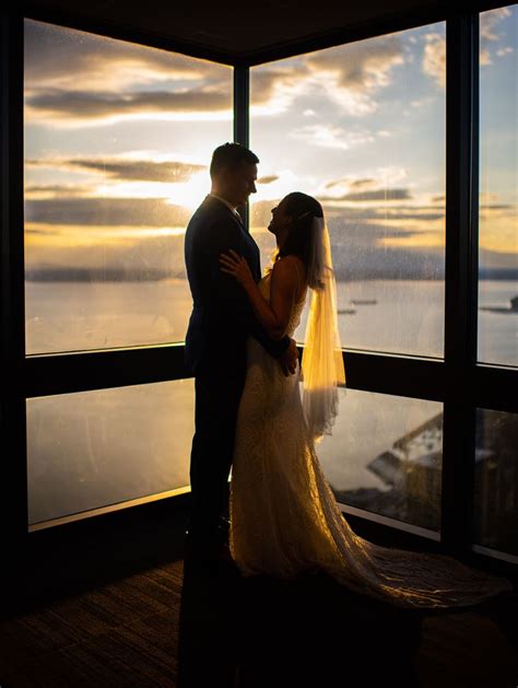 Sky View Observatory - Seattle, WA - Wedding Venue