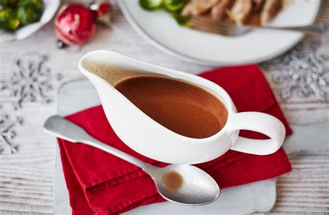 Make-Ahead Turkey Gravy | Turkey Gravy | Tesco Real Food