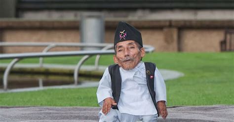 World's shortest man Chandra Dangi dies in American Samoa after ...