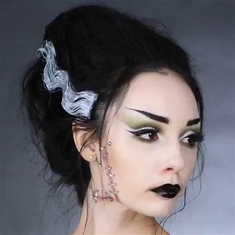 Showcasing Bold &Unique Looks on Instagram: “Good Morning… | Bride of frankenstein halloween ...