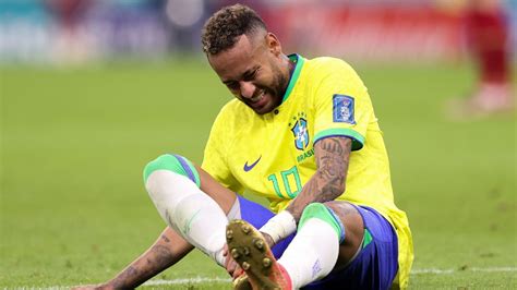 Brazil left sweating amid Neymar injury scare | The Game Nashville