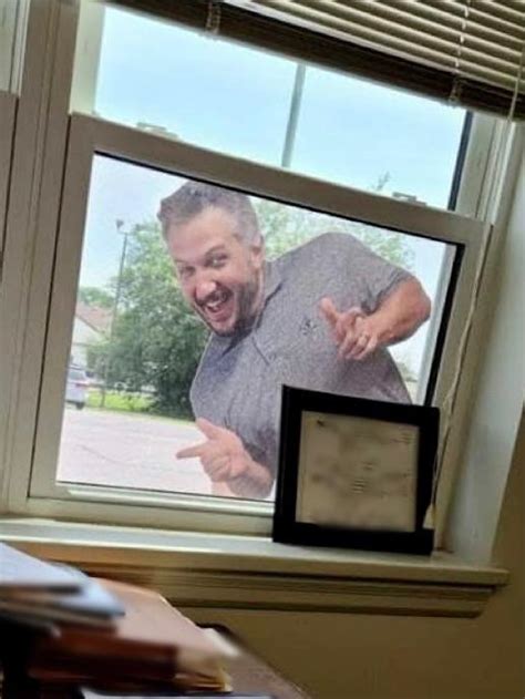 Creepy Window Dude (or DND creep) : r/MemeTemplatesOfficial