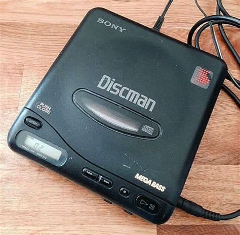 The Sony Discman with MEGA BASS! : nostalgia