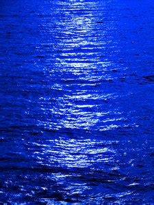 blue moon ocean reflection | Free stock photos - Rgbstock - Free stock ...