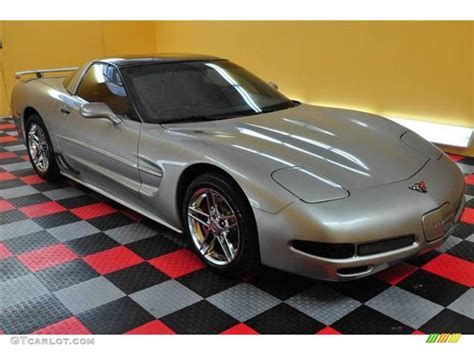 2002 Light Pewter Metallic Chevrolet Corvette Coupe #14650197 | GTCarLot.com - Car Color Galleries