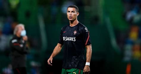 Soccer star Cristiano Ronaldo tests positive for coronavirus