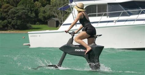 Hydrofoiler SL3 Hydrofoil Bike | WordlessTech