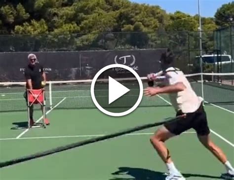 DAVIS CUP. Stefanos Tsitsipas is back training with his father Apostolos - Tennis Tonic - News ...