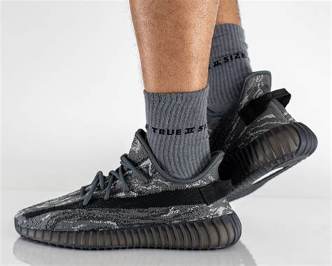 adidas Yeezy Boost 350 V2 Dark Salt ID4811 Release Date | SBD