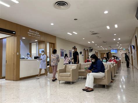 Bangkok Bangkok Hospital - photo, review, location