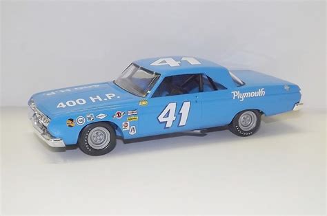 #43 Rchard Petty Superbird "Petty Blue" paint? - WIP: NASCAR - Model ...