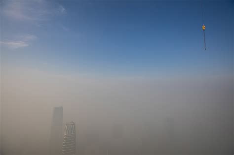 China vows stricter measures to clear ‘disturbing’ smog - CGTN