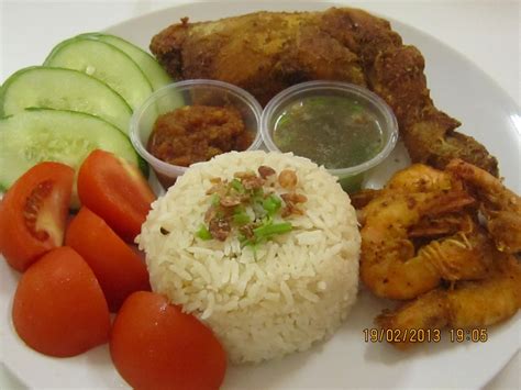 Food, Health & Travel: Nasi Ayam Penyet (Smash Chicken Rice): Recipe from Indonesia