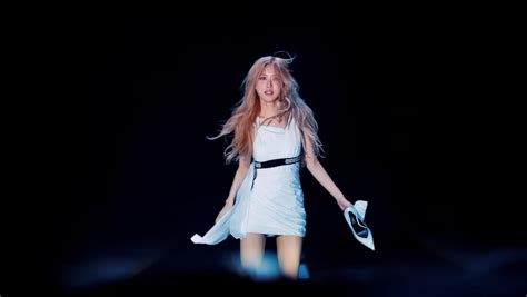 rosé BLACKPINK KILL THIS LOVE #ROSÉ #BLACKPINK #KILLTHISLOVE | Fashion ...