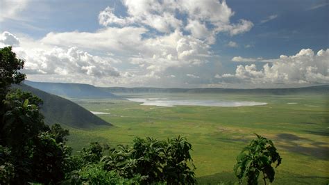 Size﻿ of Ngorongoro Crater - ngorongoro crater size