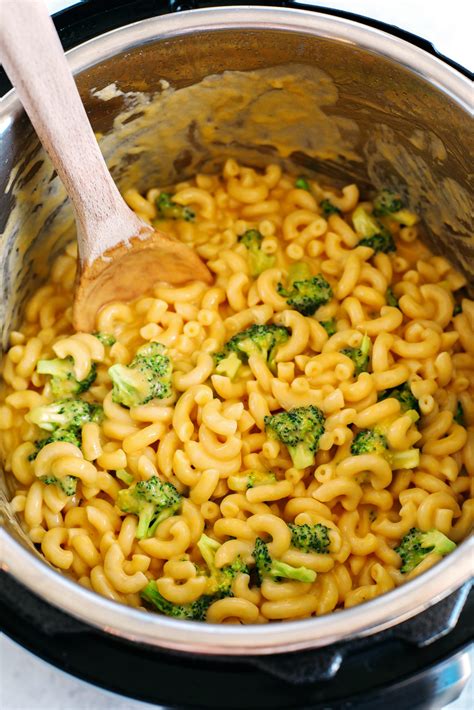 Instant Pot Mac and Cheese with Broccoli - Eat Yourself Skinny