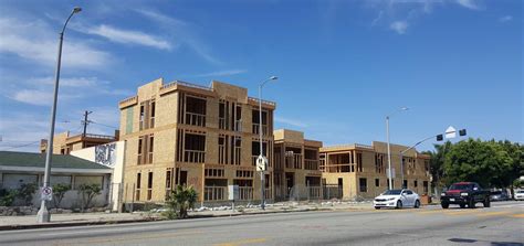 Duplexes Take Shape on Florence Avenue | Urbanize LA