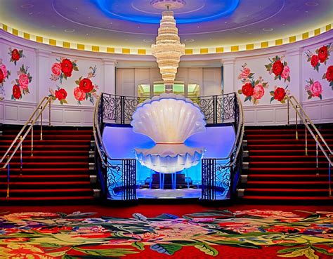 Pro tip from the Greenbrier’s interior designer: Embrace color and shun ...