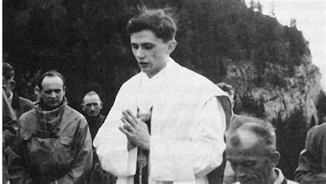 The young loves of Ratzinger other Popes - La Stampa