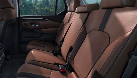 Which Honda Pilot Has Leather Seats? | Dealer in Westerville