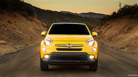 2016 Fiat 500X | Caricos.com