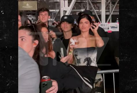 Kylie Jenner and Timothée Chalamet Caught Kissing at Beyonce's Concert ...