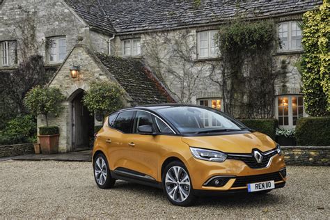 All-new Renault Scenic Hybrid is revealed