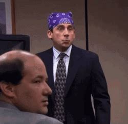 Michael Scott Bowing GIF | GIFDB.com