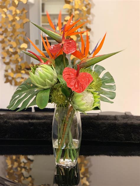 Bird Of Paradise Arrangement – Flovery