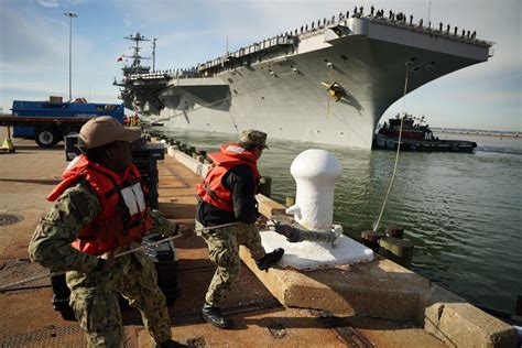 DVIDS - Images - USS Harry S. Truman Departs on Deployment [Image 8 of 16]