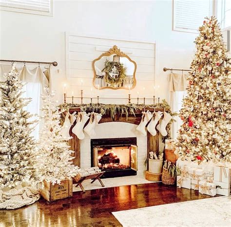 97 Farmhouse Christmas Decor Ideas For Your Home | Chaylor & Mads