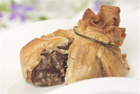 Parcel Of Haggis | Dinner Recipes | GoodtoKnow