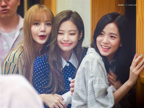 LISA JISOO JENNIE — RADIO #Lisa #LalisaManoban #Jennie #KimJennie # ...