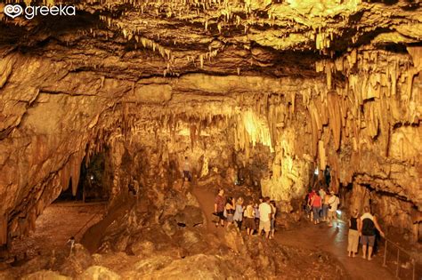 Drogarati Cave in Kefalonia, Greece | Greeka