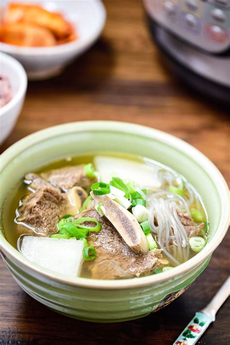 Instant Pot Galbitang (Beef Short Rib Soup) - Korean Bapsang