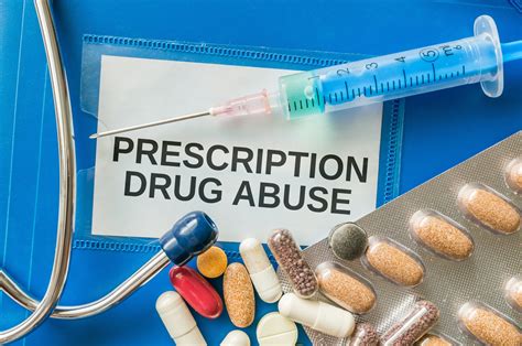 Take with Care: 5 Worrying Signs of Prescription Drug Abuse