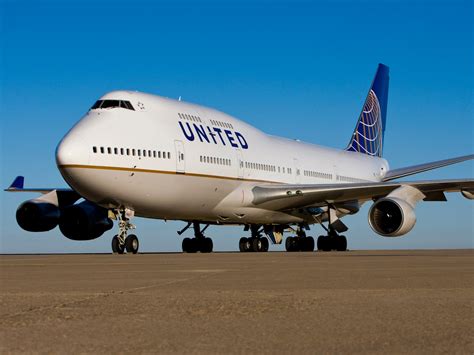 United Airlines CEO explains why the Boeing 747 will soon go away ...