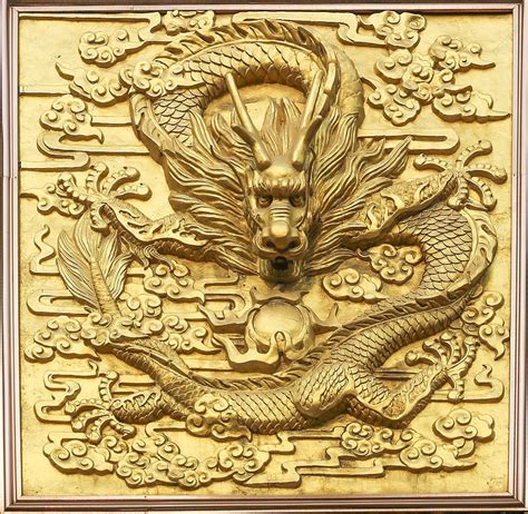 Dragon Carving On Magnificent Golden Architecture Background, Dragon Pattern Background, Golden ...