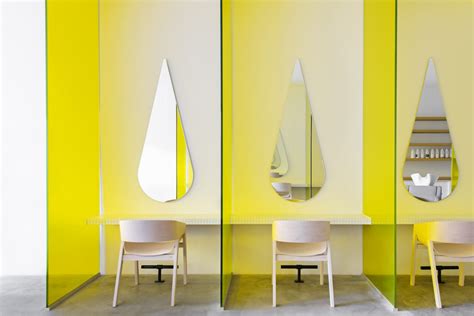 Mirror Design Trends | Irregular shaped mirrors and TikTok trends