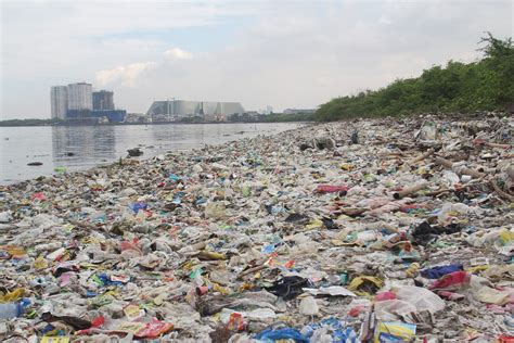 Global solo rower: Philippines catches other countries' plastic waste