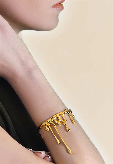 Melting gold bracelet - Muar Jewelry