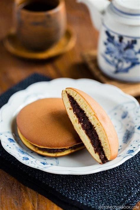 Dorayaki Recipe どら焼き • Just One Cookbook | Recipe | Dorayaki recipe, Japanese dessert, Japanese ...