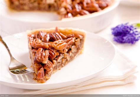 Easy Karo Pecan Pie Recipe | RecipeLand