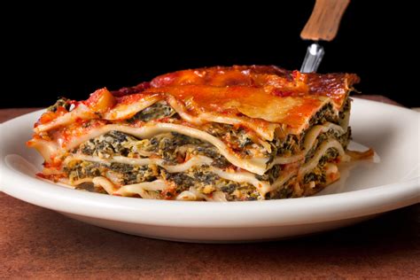 Easy Spinach Lasagna Recipe - Chowhound