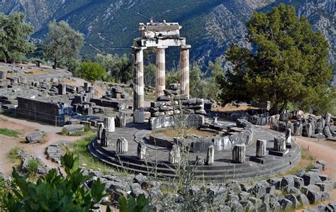 Delphi, Temple Of Apollo - The Ancient Connection