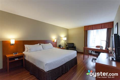 Holiday Inn Express Quebec City (Sainte-Foy) Review: What To REALLY Expect If You Stay